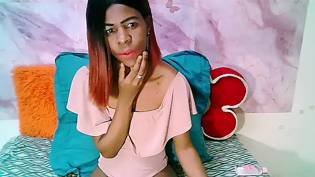 Snapshot of EbonySweetPeach chatting on June 2026 05:48:01 AM EbonySweetPeach online show from June 2026 05:48:01 AM