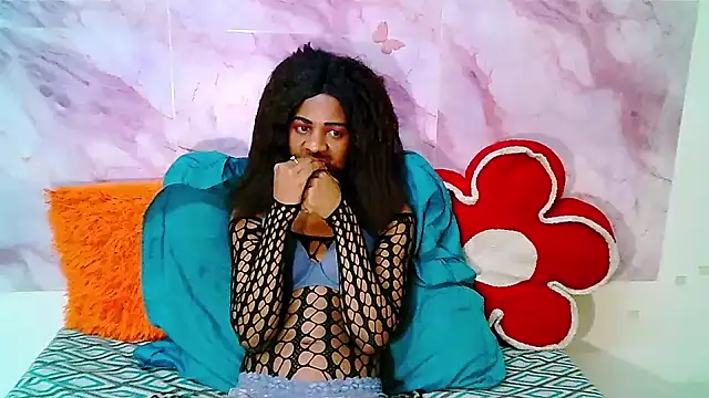 Snapshot of EbonySweetPeach chatting on July 2026 06:47:02 AM EbonySweetPeach online show from July 2026 06:47:02 AM