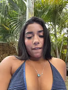 Snapshot of SaryJonex chatting on May 2026 03:17:01 PM SaryJonex online show from May 2026 03:17:01 PM