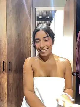 SaryJonex online show from July 2026 04:58:01 PM