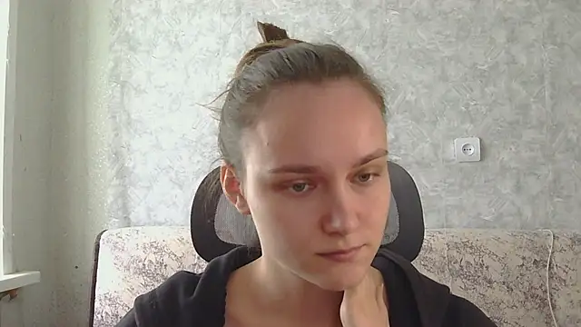 DolcezzaCream online show from June 2026 11:12:02 AM