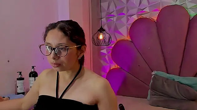 stephaniesun  online show from April 2026 05:30:01 PM