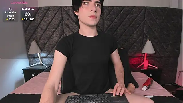 DemonFoxx online show from July 2026 04:39:01 AM
