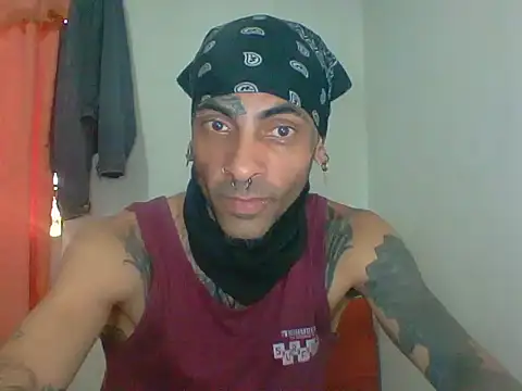 Snapshot of Demon_Rose_ chatting on May 2026 07:30:01 PM Demon Rose online show from May 2026 07:30:01 PM