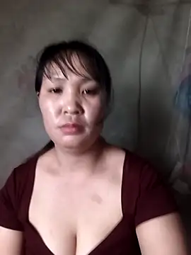 Snapshot of Beola-mi chatting on April 2026 07:56:02 AM Beola-mi online show from April 2026 07:56:02 AM
