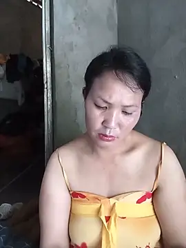 Snapshot of Beola-mi chatting on June 2026 06:29:02 AM Beola-mi online show from June 2026 06:29:02 AM