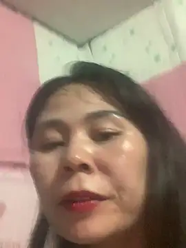 Snapshot of Helen-baby chatting on April 2026 11:03:02 AM Helen-baby online show from April 2026 11:03:02 AM