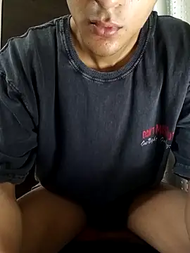 skinny raj online show from May 2026 07:56:02 PM