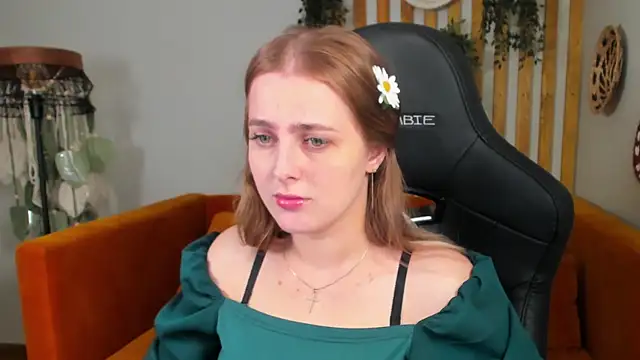 EllaBells online show from June 2026 05:03:02 AM