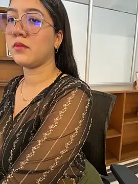 Snapshot of Chloe_Thomsoon_ chatting on June 2026 08:02:02 PM Chloe Thomsoon online show from June 2026 08:02:02 PM