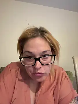 Snapshot of SecretRavenXO chatting on May 2026 12:51:02 AM SecretRavenXO online show from May 2026 12:51:02 AM