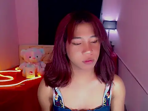 Snapshot of URsexyLylia chatting on May 2026 09:53:01 PM URsexyLylia online show from May 2026 09:53:01 PM