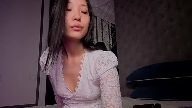 Snapshot of RamonaSpika chatting on June 2026 01:23:01 AM RamonaSpika online show from June 2026 01:23:01 AM