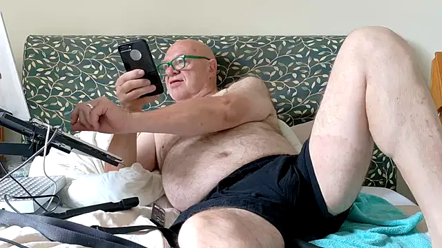 Snapshot of KinkCentral chatting on June 2026 09:10:01 AM KinkCentral online show from June 2026 09:10:01 AM