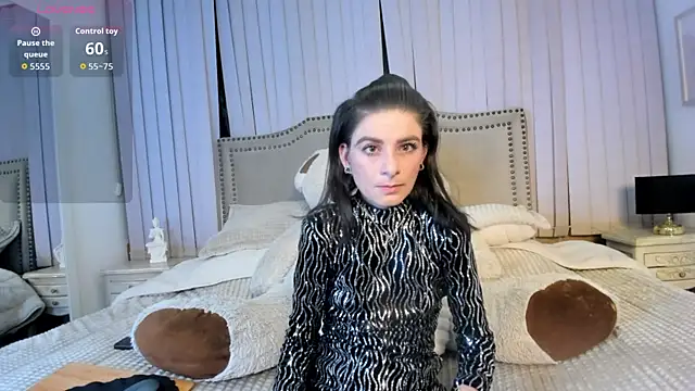 Snapshot of mariana__thompson chatting on June 2026 03:11:02 AM mariana thompson online show from June 2026 03:11:02 AM