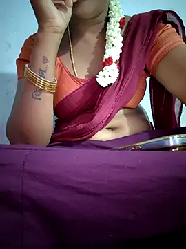 Snapshot of Tamil_Hot_HoneyBee chatting on June 2026 06:40:01 AM Tamil Hot HoneyBee online show from June 2026 06:40:01 AM