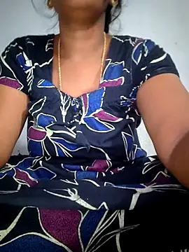 Snapshot of Tamil_Hot_HoneyBee chatting on June 2026 10:48:01 AM Tamil Hot HoneyBee online show from June 2026 10:48:01 AM