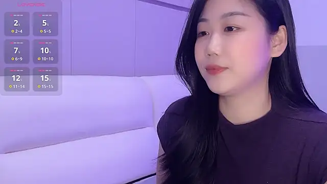 Snapshot of F-Yuwei chatting on April 2026 05:30:01 PM F-Yuwei online show from April 2026 05:30:01 PM