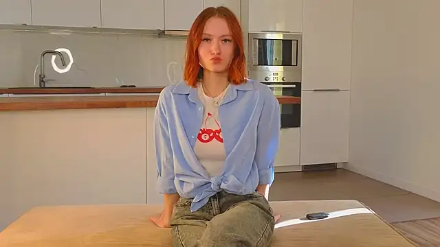 Snapshot of BuenaKratky chatting on April 2026 01:03:02 PM BuenaKratky online show from April 2026 01:03:02 PM
