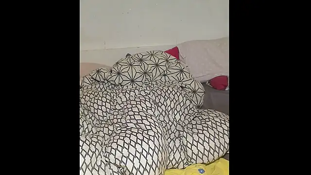 crazytranny online show from April 2026 05:30:01 PM