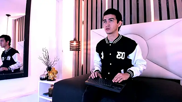 Feiccer Castquer online show from May 2026 11:16:02 AM