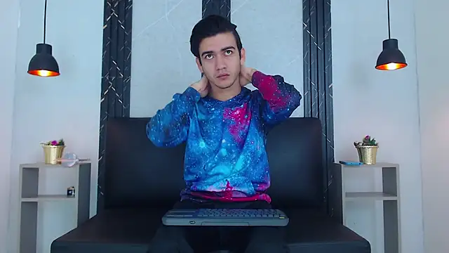 Feiccer Castquer online show from May 2026 11:17:02 AM