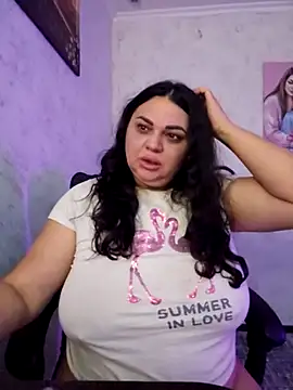 Snapshot of -CUTE-EVVIL- chatting on May 2026 06:46:01 PM -CUTE-EVVIL- online show from May 2026 06:46:01 PM