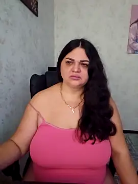 Snapshot of -CUTE-EVVIL- chatting on May 2026 04:48:01 PM -CUTE-EVVIL- online show from May 2026 04:48:01 PM