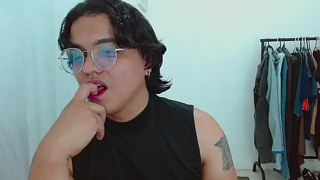 Diane exotic online show from May 2026 08:18:01 PM