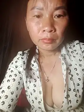 Snapshot of Lella_01 chatting on June 2026 01:28:02 AM Lella 01 online show from June 2026 01:28:02 AM