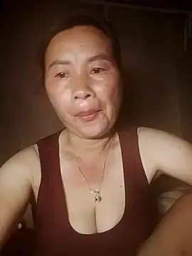 Snapshot of Lella_01 chatting on June 2026 01:52:01 PM Lella 01 online show from June 2026 01:52:01 PM