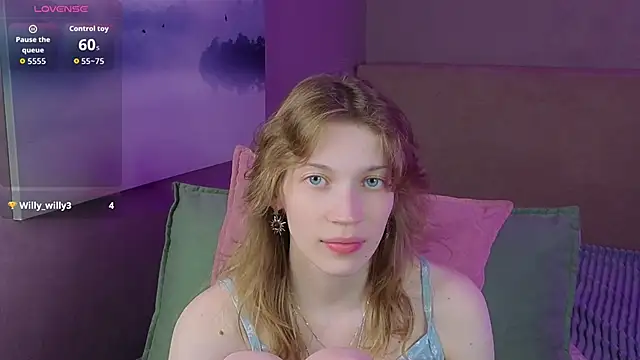 Snapshot of Emily_Cartex chatting on June 2026 05:43:02 AM Emily Cartex online show from June 2026 05:43:02 AM