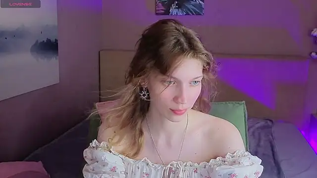 Snapshot of Emily_Cartex chatting on July 2026 05:34:01 AM Emily Cartex online show from July 2026 05:34:01 AM