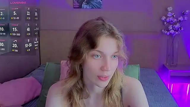 Snapshot of Emily_Cartex chatting on July 2026 05:58:01 AM Emily Cartex online show from July 2026 05:58:01 AM