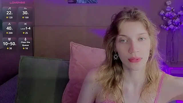 Snapshot of Emily_Cartex chatting on July 2026 05:33:01 AM Emily Cartex online show from July 2026 05:33:01 AM