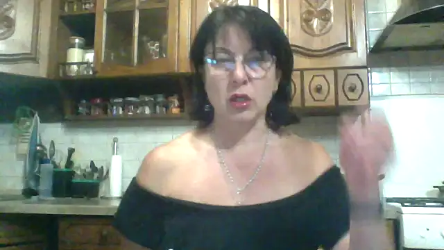 Snapshot of Fiona06 chatting on May 2026 07:20:02 PM Fiona06 online show from May 2026 07:20:02 PM