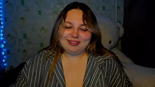 Snapshot of LillyHaigh chatting on July 2026 08:44:02 PM LillyHaigh online show from July 2026 08:44:02 PM