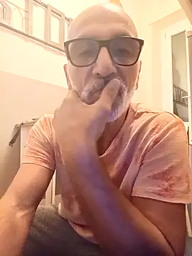 circusmale online show from April 2026 08:17:01 PM