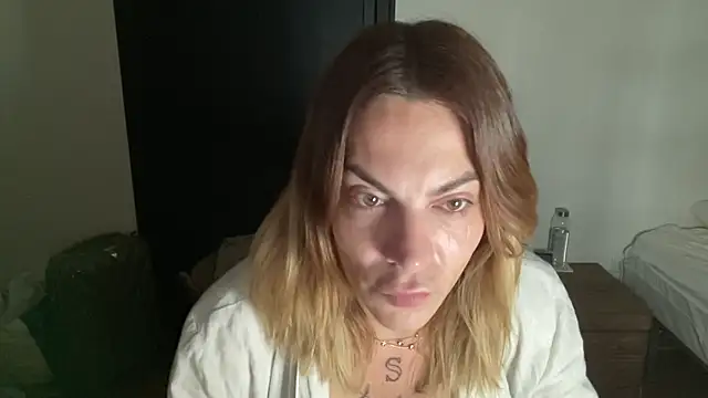 Sophiaat40 online show from May 2026 10:48:01 PM