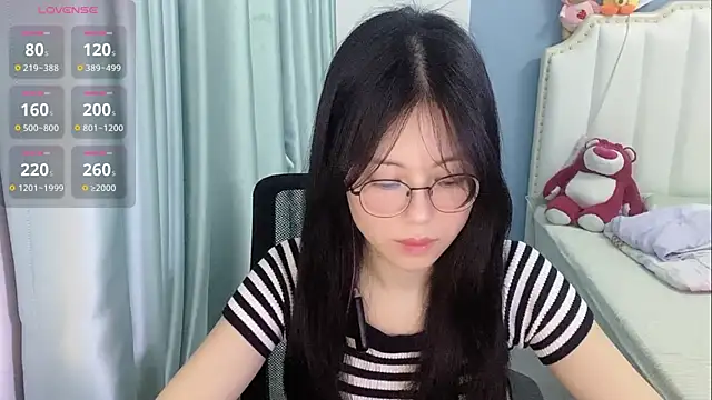 Luna-666 online show from May 2026 11:17:01 AM