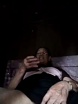 Snapshot of mouth22 chatting on May 2026 08:10:02 AM mouth22 online show from May 2026 08:10:02 AM