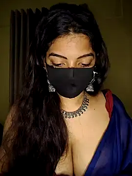 Snapshot of vanika2000 chatting on July 2026 05:05:02 AM vanika2000 online show from July 2026 05:05:02 AM