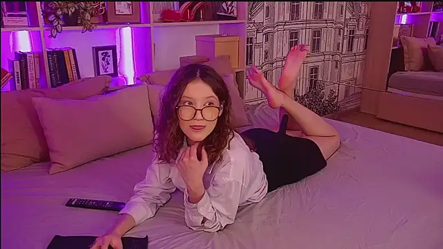 Aria Alves online show from June 2026 04:40:01 PM