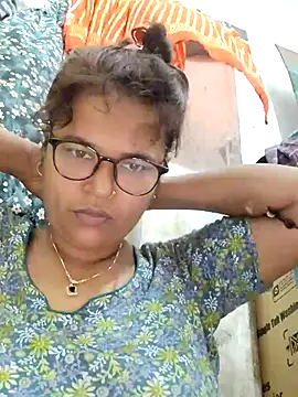 Snapshot of Gulapi_N chatting on July 2026 09:51:01 AM Gulapi N online show from July 2026 09:51:01 AM