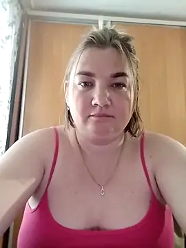 MiyaOlliver online show from May 2026 11:17:02 AM