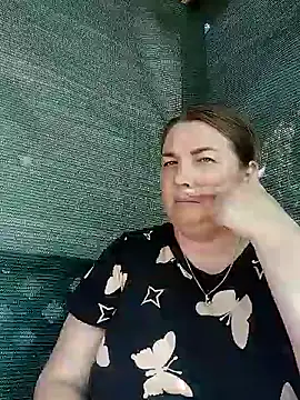 Snapshot of MiyaOlliver chatting on June 2026 02:49:02 PM MiyaOlliver online show from June 2026 02:49:02 PM