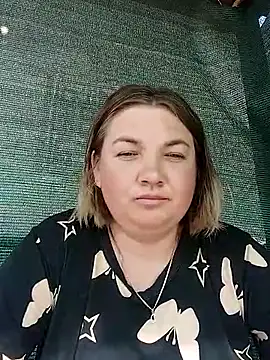 Snapshot of MiyaOlliver chatting on June 2026 02:51:02 PM MiyaOlliver online show from June 2026 02:51:02 PM