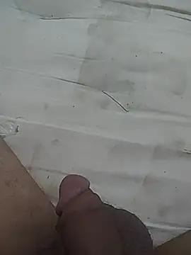 TootedFreezing online show from May 2026 08:15:01 PM