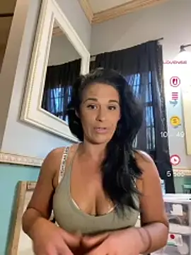 Snapshot of Vanessa_Valentine chatting on July 2026 03:07:01 PM Vanessa Valentine online show from July 2026 03:07:01 PM