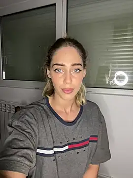 ZenyShy online show from June 2026 10:10:01 PM